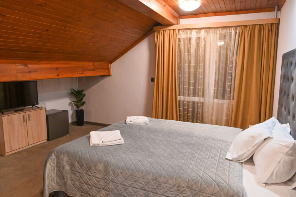 hotel-rothmans-bansko-room-delux-01
