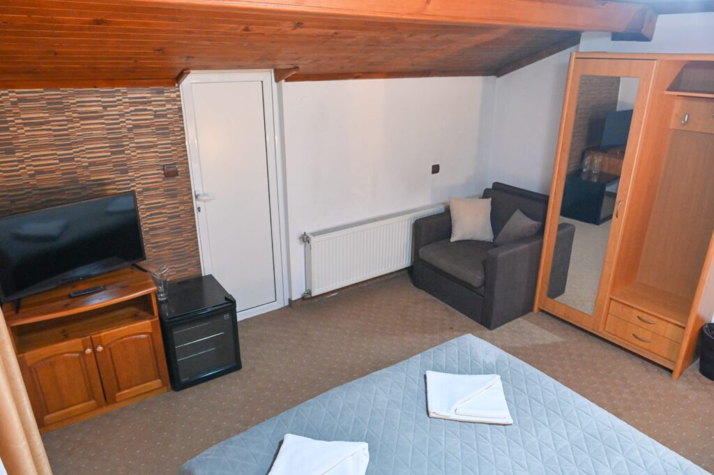 hotel-rothmans-bansko-room-standart-05-elementor-io-optimized